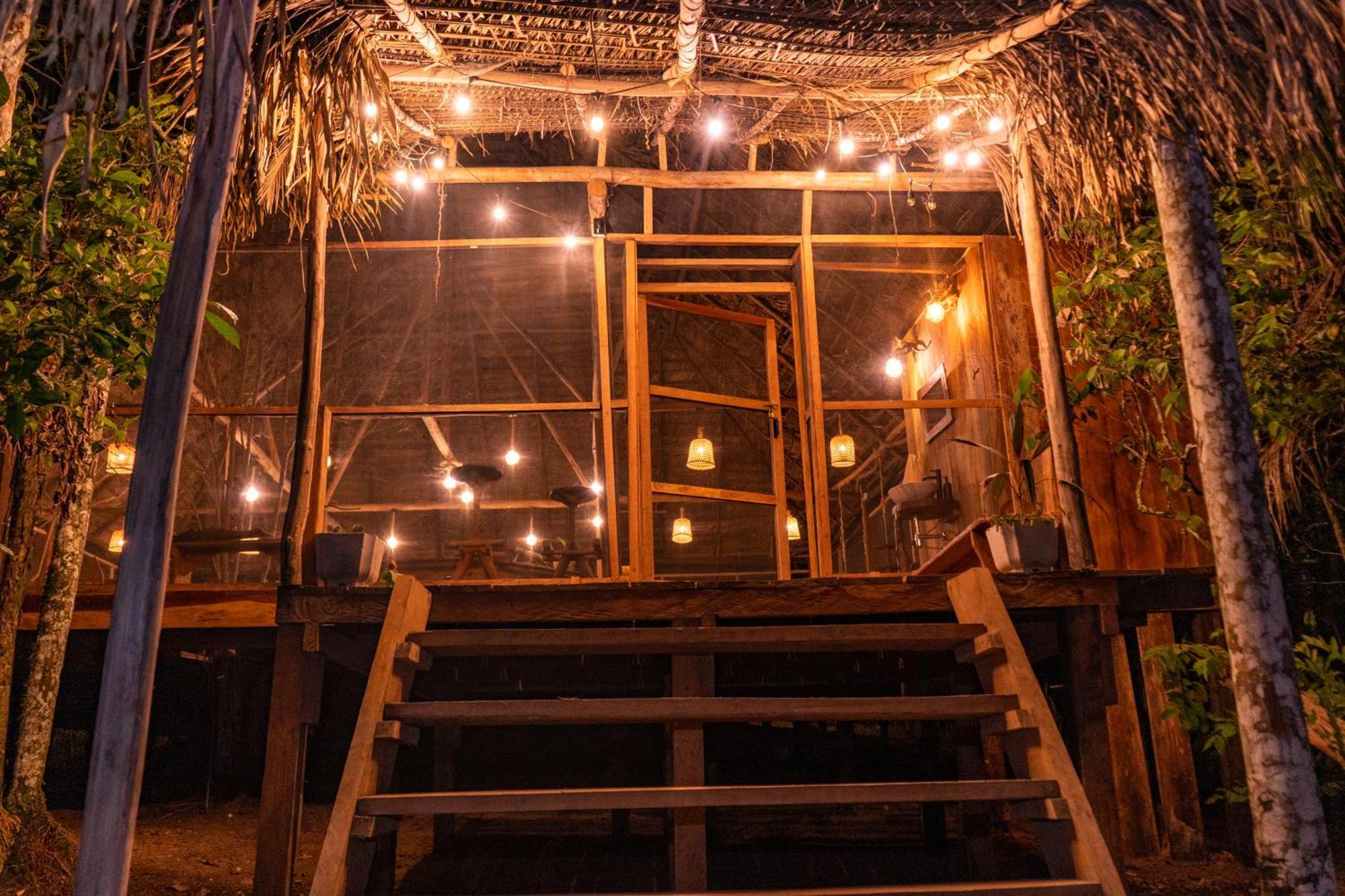 איקיטוס Awaken Amazonian Healing Resort All Inclusive מראה חיצוני תמונה